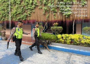 Jelang Ibadah Kenaikan Isa Almasih, Polres Kebumen Sisir Area Gereja