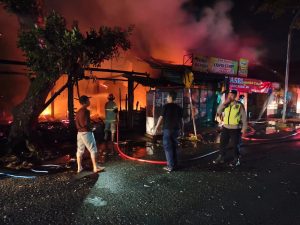 Polisi Ungkap Penyebab Kebakaran Warung dan Toko Kelontong di Buluspesantren, Kerugian Capai Ratusan Juta Rupiah