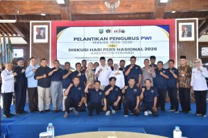 Hadiri Pelantikan PWI Kebumen, Bupati Lilis Nuryani Tekankan Pentingnya Informasi Terverifikasi bagi Publik