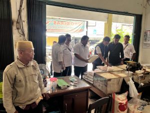 Polres Kebumen Bersama Instansi Terkait Awasi Harga dan Mutu Beras di Pasar Tumenggungan
