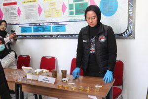 Narapidana Kasus Narkoba Jalani Test Urine